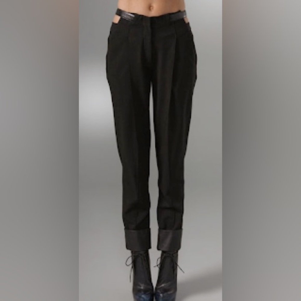 Alexander Wang Onyx
Black Cuffed Trousers‎ size 2